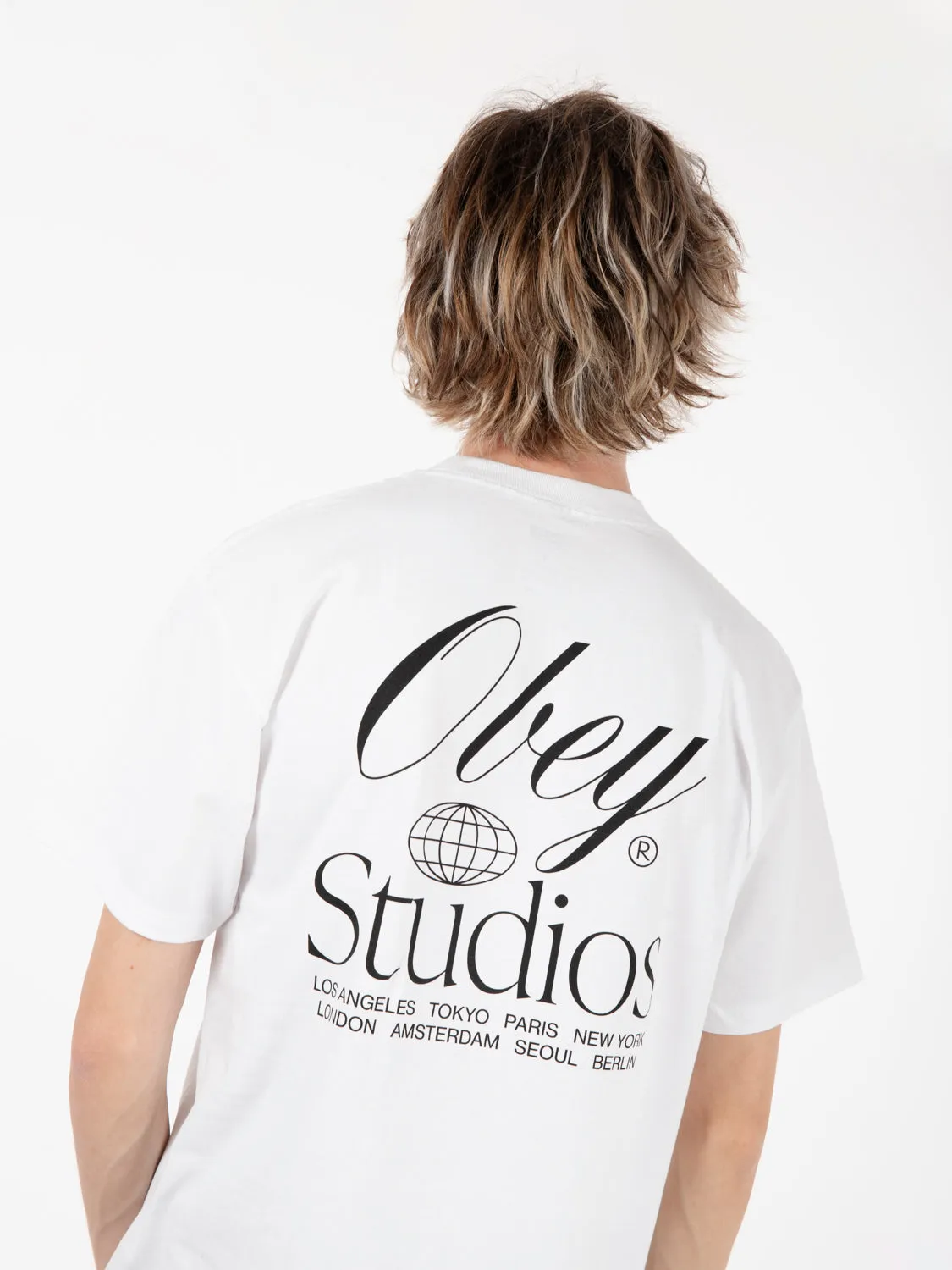 Classic t-shirt Studios Worldwide white