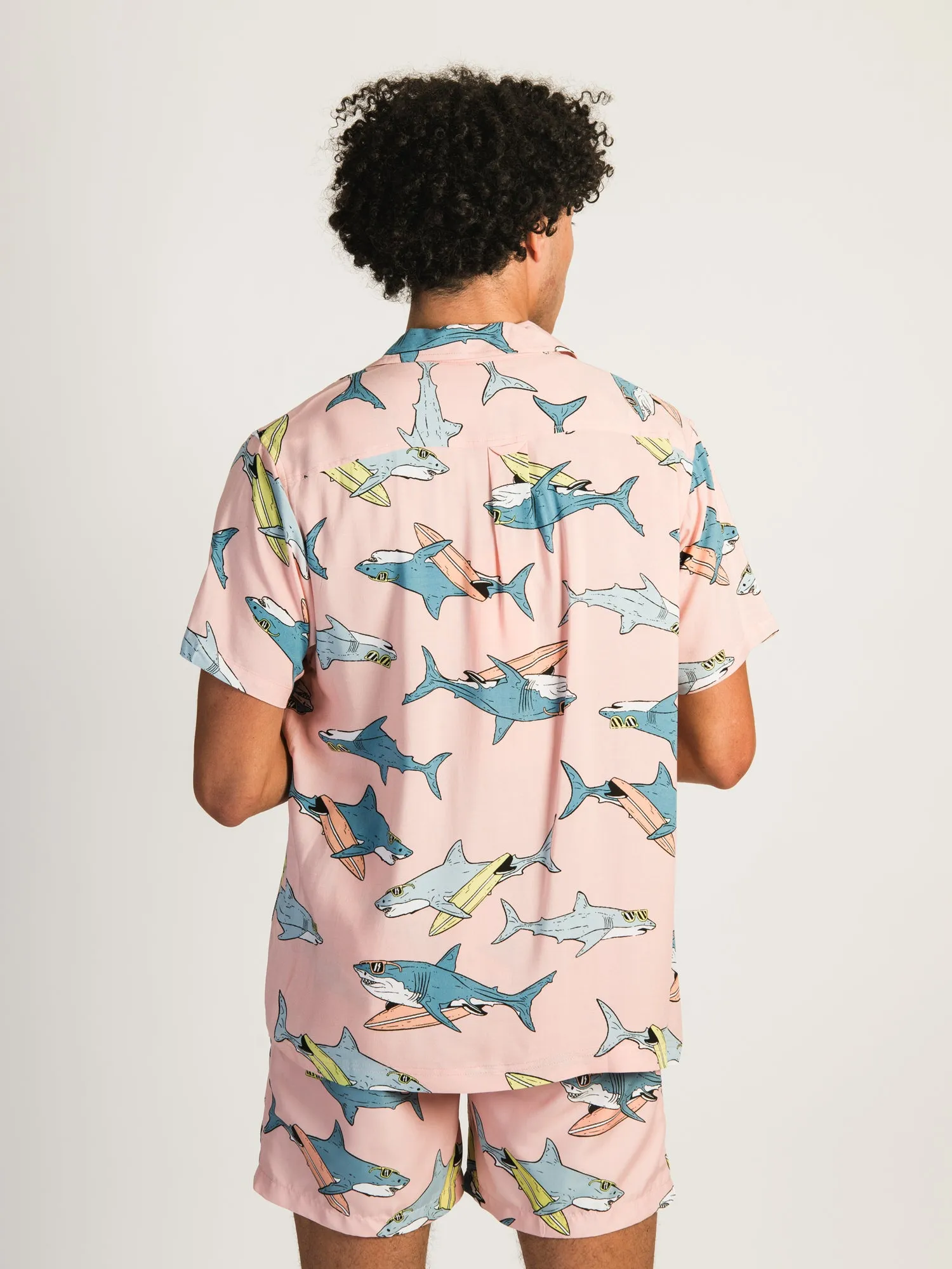 ISLAND HAZE SURFING SHARK WOVEN SHORT SLEEVE SHIRT