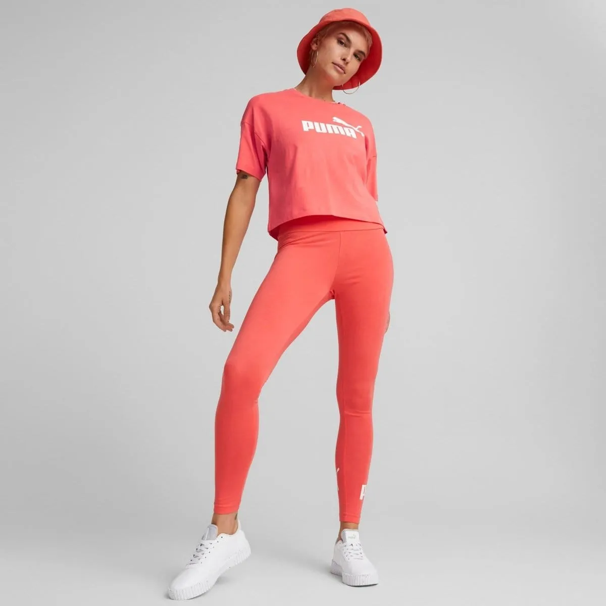 PUMA WOMEN'S ESSENTIALS LOGO CROPPED BRIGHT PINK TEE