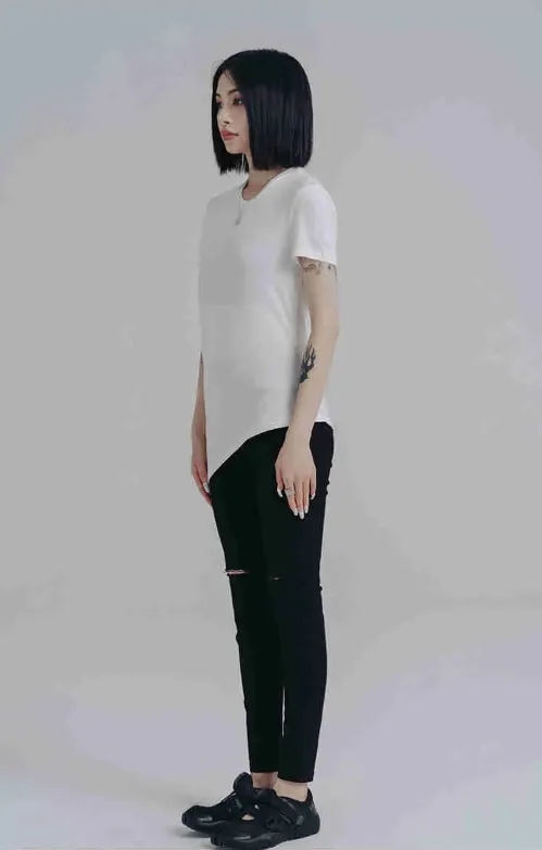 Wallcy Irregular Hem T-shirt - White